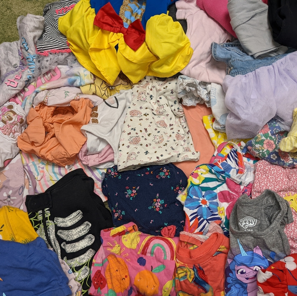 Girls Clothing Lot Size 12-18 Months
